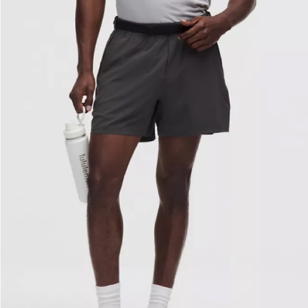 NWT Pace Breaker Short 5"
Size XXL
